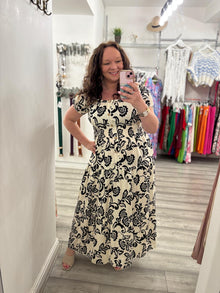  Barlow Maxi Dress- Black